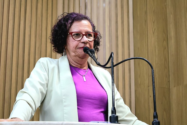 Vendedores ambulantes reclamam de poucas vagas no pré-caju e tem o apoio da vereadora Sonia Meire 