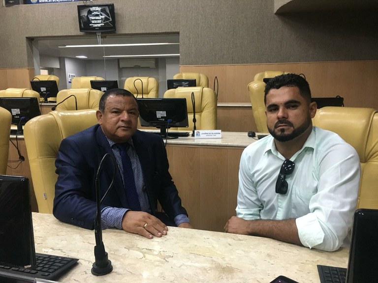 Vereador Américo de Deus ouve anseio da comunidade do Bairro Soledade