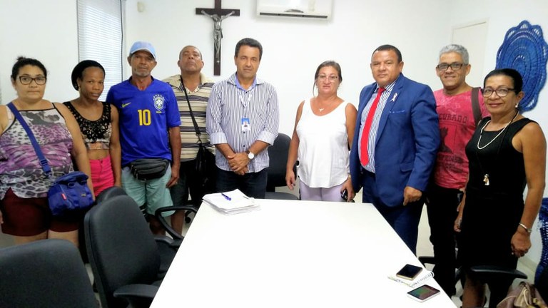 Vereador Américo de Deus se reúne com Emsurb para abordar situação de pescadores