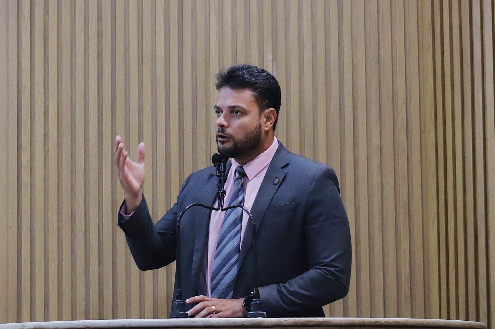 Vereador Anderson de Tuca cobra Audiência Pública com a Iguá Saneamento 