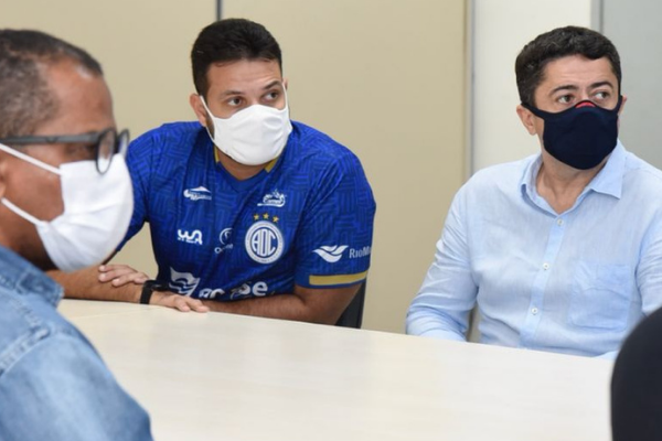 Vereador Anderson de Tuca comemora investimento nos clubes sergipanos