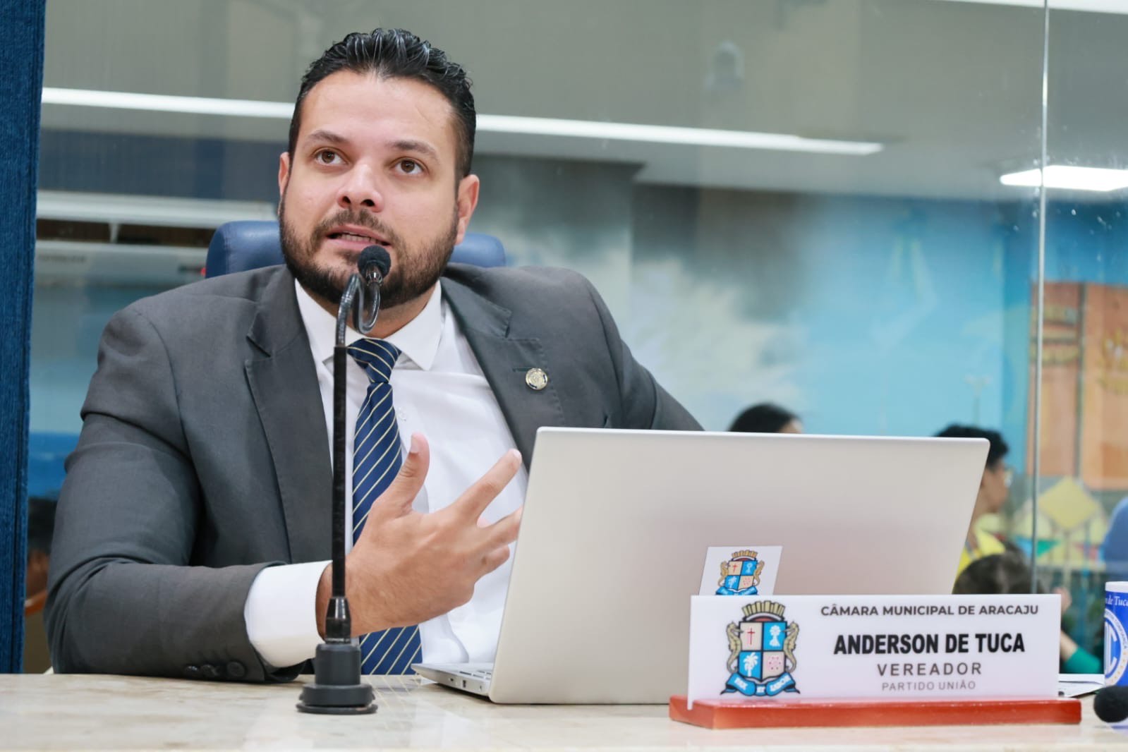 Vereador Anderson de Tuca destaca importância da Avosos no cuidado a crianças e adolescentes com câncer