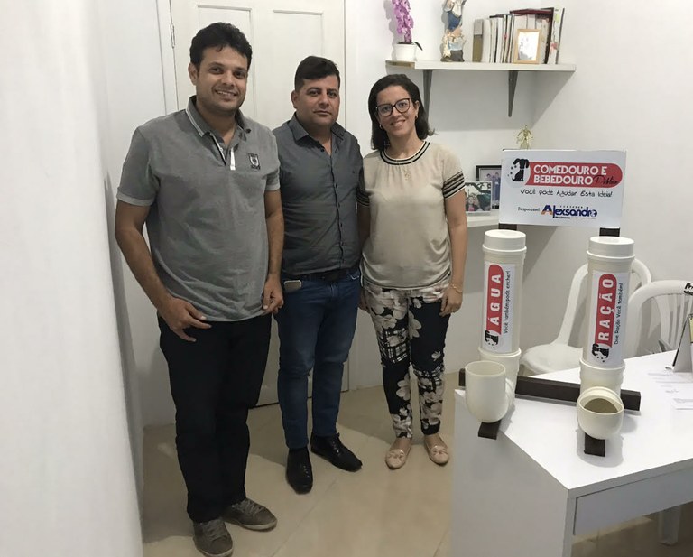 Vereador Anderson de Tuca quer implementar Comedouros e Bebedouros em Aracaju