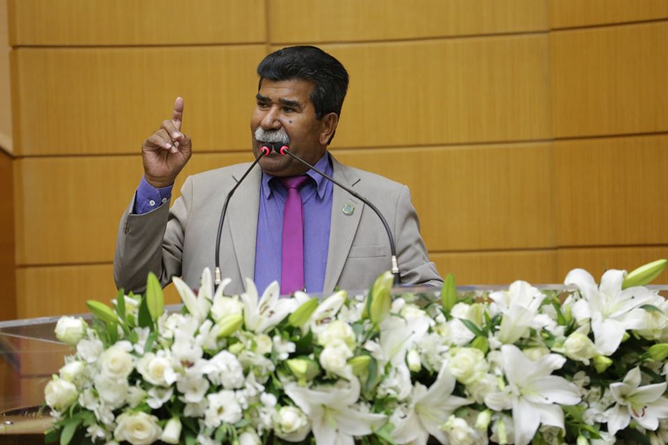 Vereador Bigode afirma que falta de água fere a dignidade da pessoa humana