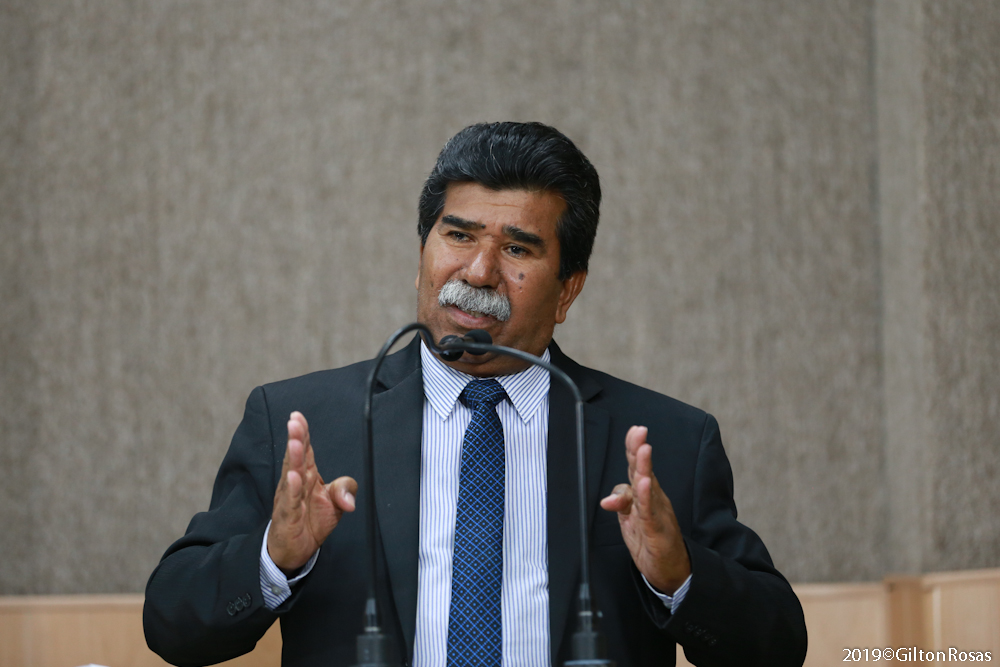 Bigode do Santa Maria chama atenção para a situação da unidade de saúde da Osvaldo Leite Franco