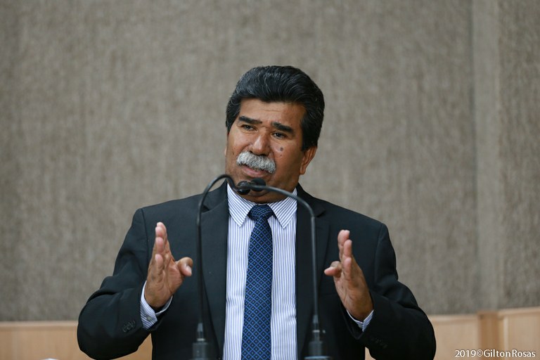 Bigode do Santa Maria chama atenção para a situação da unidade de saúde da Osvaldo Leite Franco