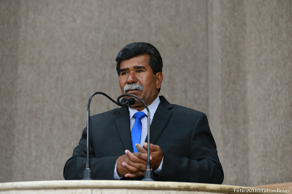 Vereador Bigode lamenta escuridão na Zona Sul de Aracaju