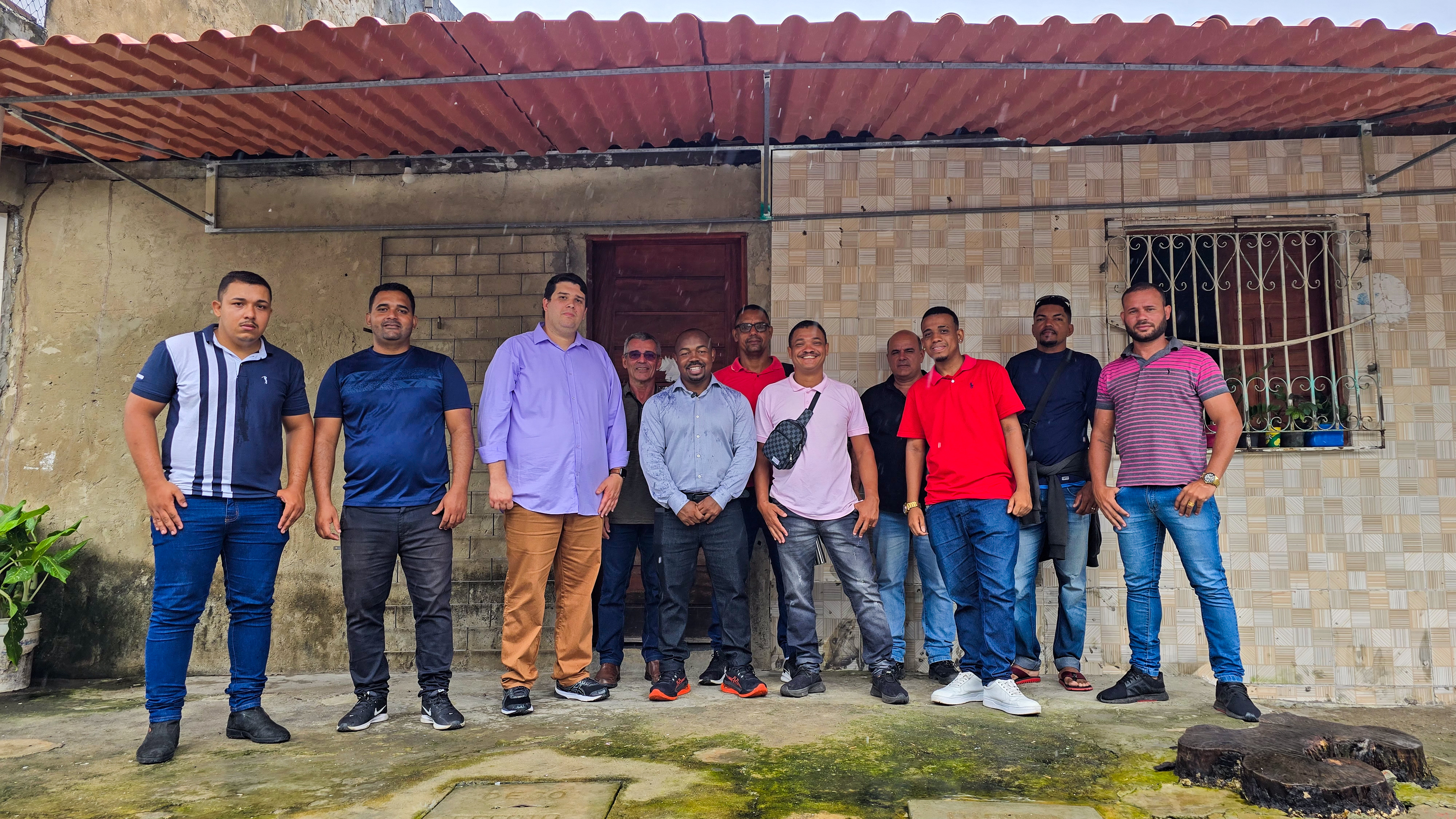 Vereador Binho e equipe técnica da Emurb vistoriam bueiros na Zona Norte de Aracaju durante período de chuvas