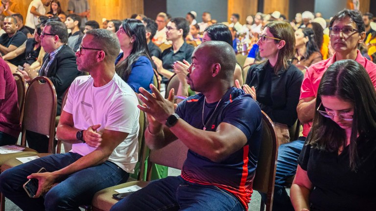 Vereador Binho marca presença no 1º Fórum sobre Futebol Feminino de Aracaju 