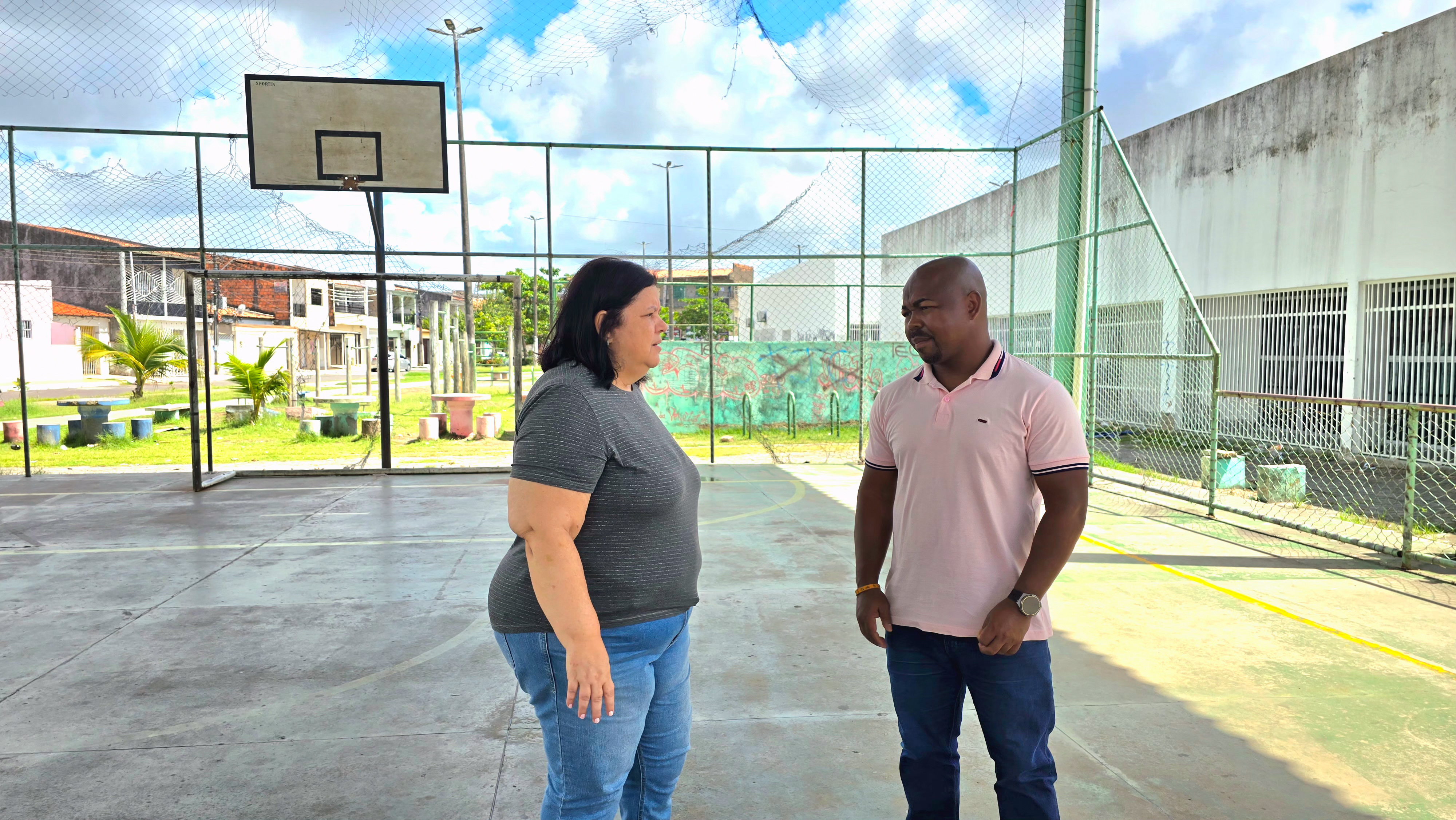 Vereador Binho visita CRAS Flor Jurubeba e destaca urgência de melhorias para a comunidade