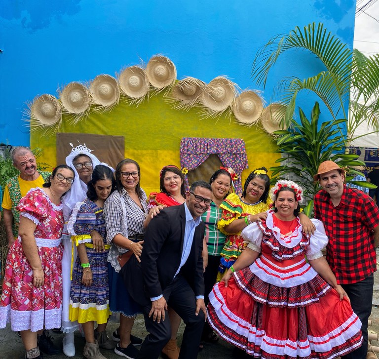 Vereador Byron prestigia mais uma edição do ' Forró Apaexonados'