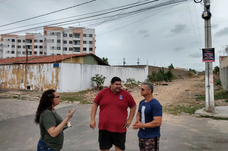 Vereador Cabo Didi faz ronda no Conjunto Horto do Carvalho