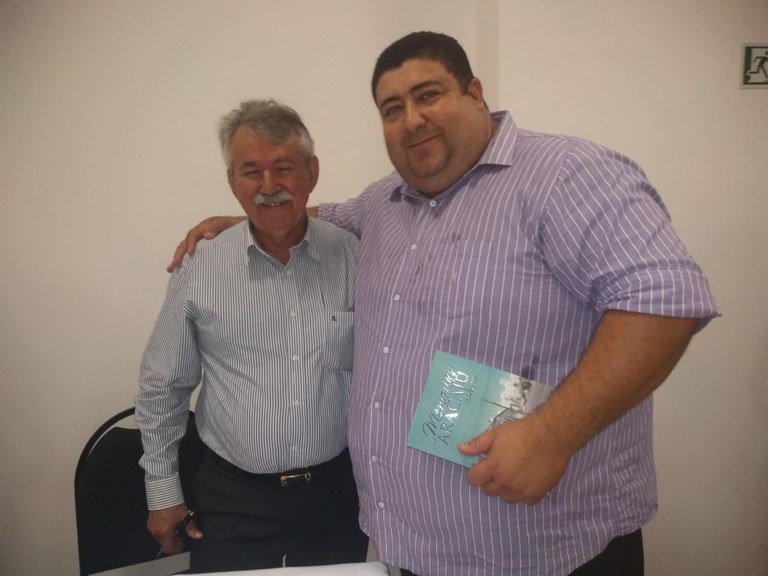 Vereador Cabo Didi prestigia lançamento do livro "Memórias de Aracaju Bodegas"