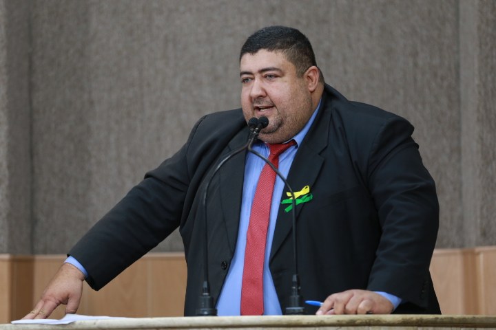 Vereador Cabo Didi sai em defesa do Comandante Márcio 