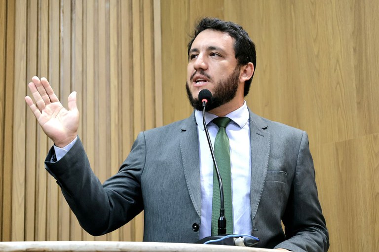 Vereador Camilo denúncia expulsão de moradores de rua no Centro de Aracaju