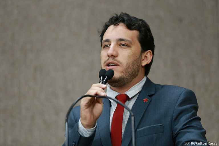 Vereador Camilo se posiciona em defesa do Orgulho LGBTI+