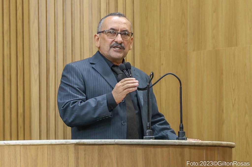 Vereador Cícero pede a criação de pronto-socorro para animais de rua