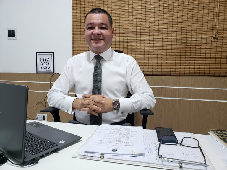 Vereador Eduardo Lima leva demandas do bairro Marivan à Comissão de Obras