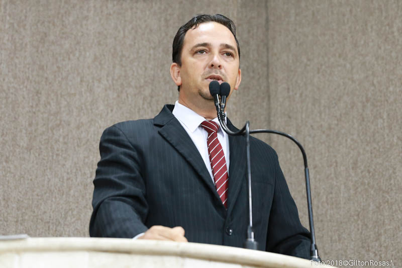 Vereador Fábio Meireles defende “política sem ódio”