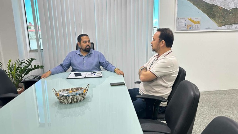 Vereador Fábio Meireles (PDT) cobra limpeza de canais e podas de árvores de Aracaju 