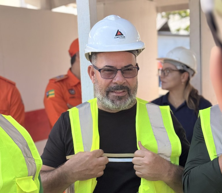 Vereador Isac celebra avanço no Complexo Viário Maria do Carmo Alves,  com início da pavimentação de viaduto