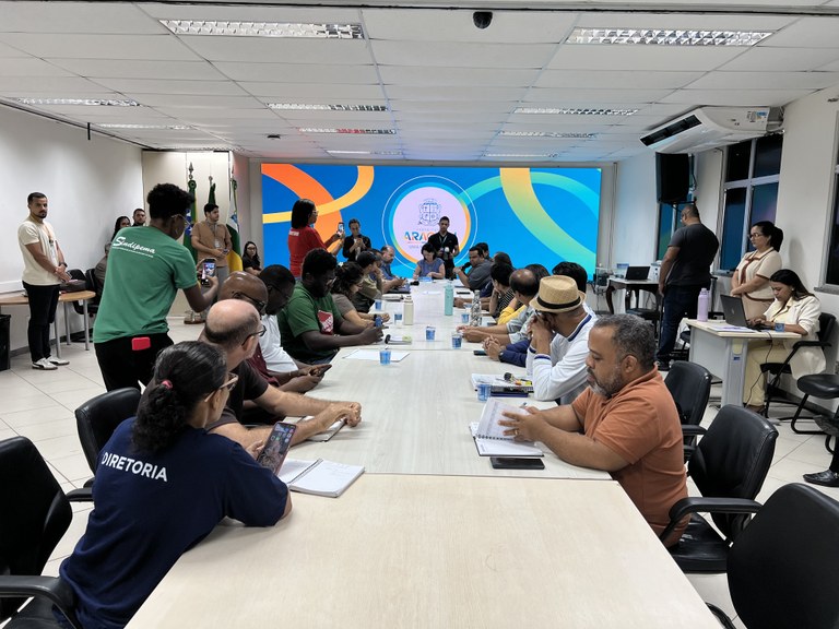 Vereador Isac lidera mesa de negociação entre Prefeitura de Aracaju e sindicatos para discutir valorização dos servidores