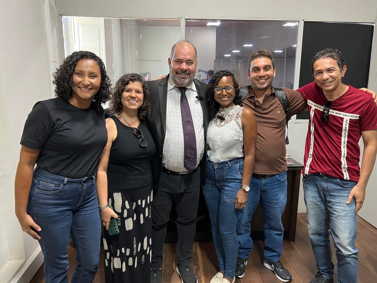 Vereador Isac Silveira se reúne com servidores da Sema para discutir demandas sobre condições de trabalho e plano de carreira