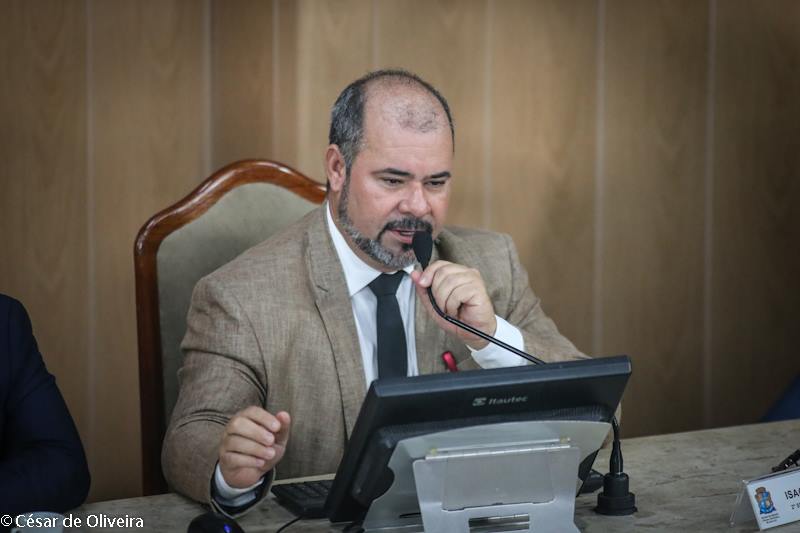 Vereador Isac subscreve projeto que garante políticas públicas para os idosos