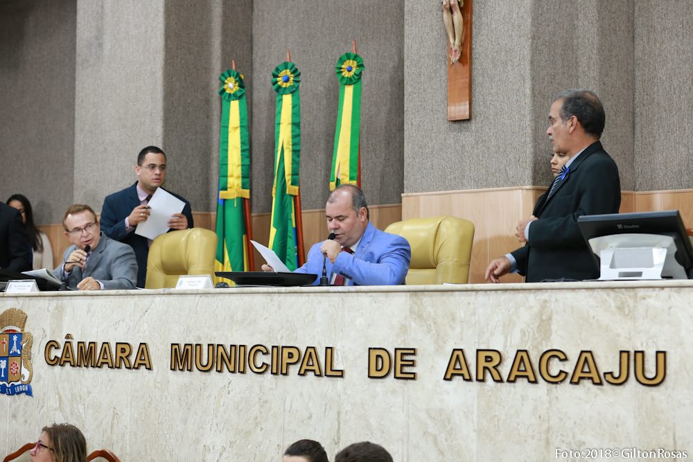 Vereador Isac vota favorável ao projeto de acessibilidade e adequação das calçadas em Aracaju