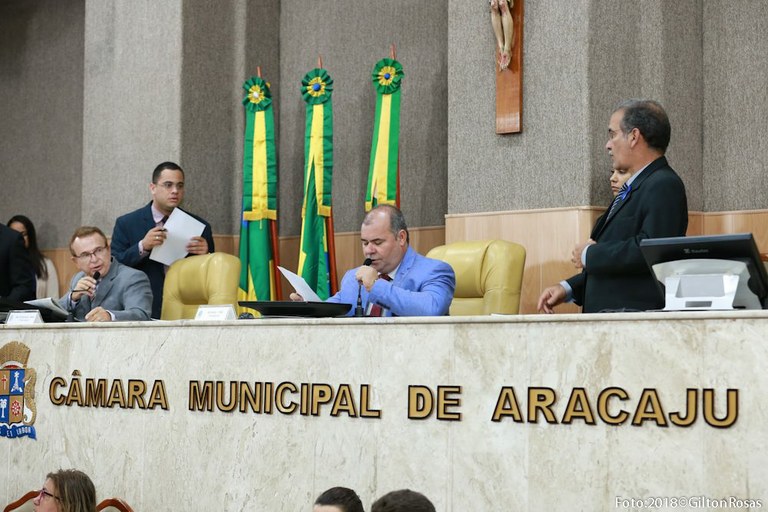 Vereador Isac vota favorável ao projeto de acessibilidade e adequação das calçadas em Aracaju