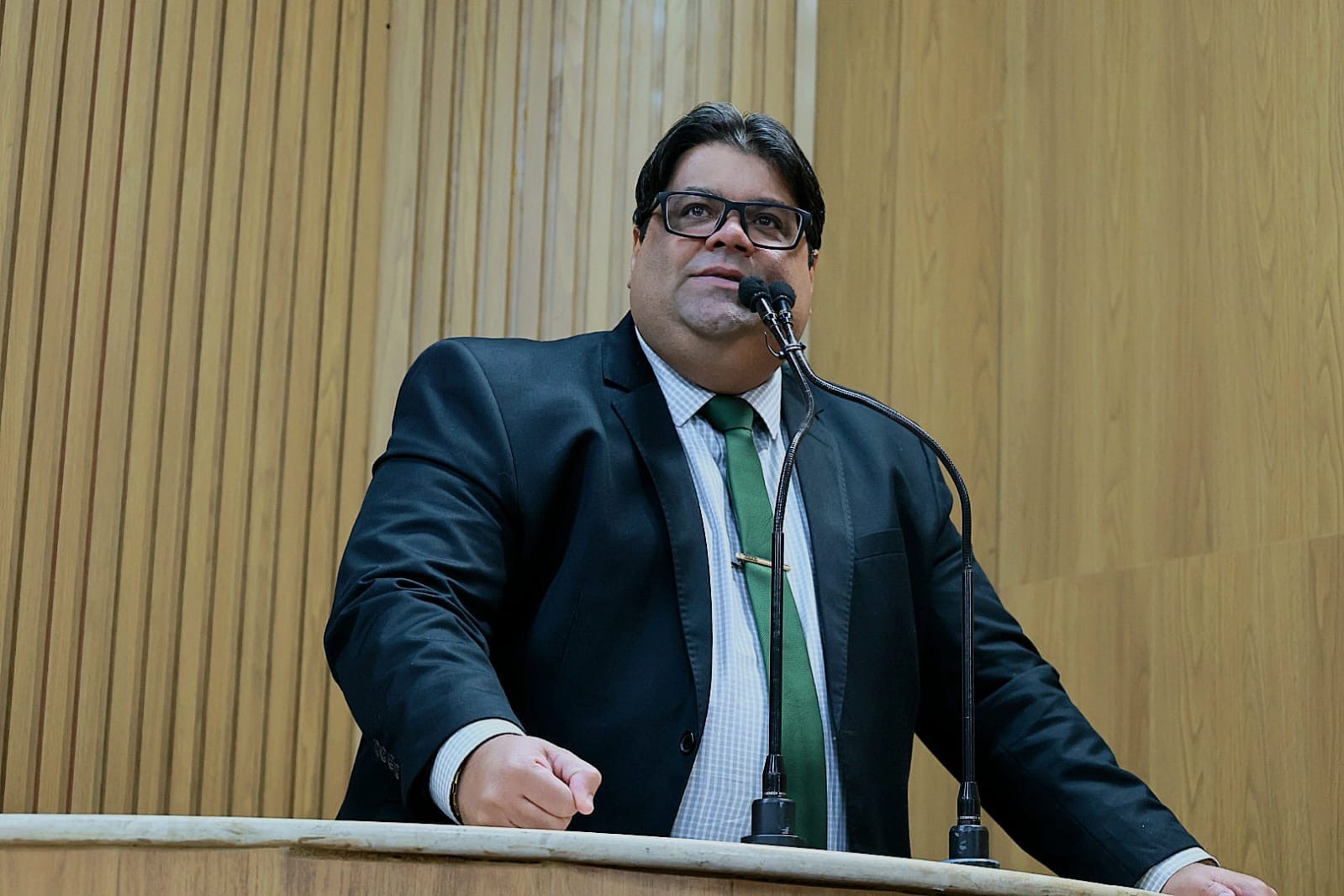 Vereador Joaquim da Janelinha destaca importância das emendas impositivas para o esporte, a saúde e a geração de renda em Aracaju 