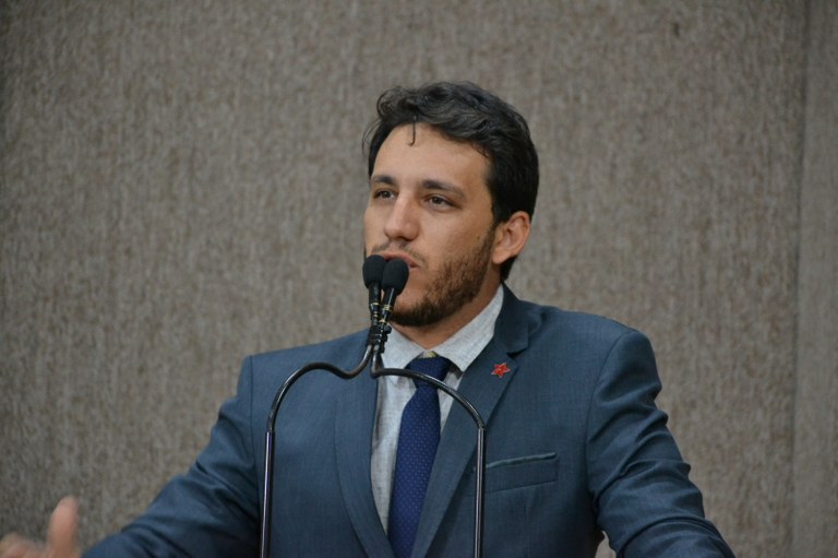 Camilo lembra que o ex presidente Luiz Inácio Lula da Silva zerou o desemprego no Brasil