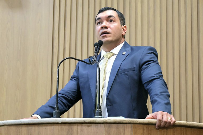 Vereador Levi Oliveira celebra regulamentação da aposentadoria de agentes de saúde e de endemias 