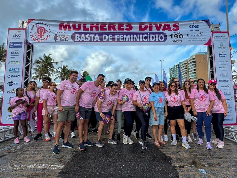 Vereador Levi Oliveira participa da 1ª Caminhada Contra o Feminicídio e reforça importância da conscientização