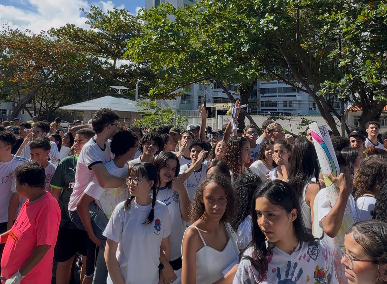 Vereador Levi Oliveira participa do Bloquinho do Enem e ressalta importância de unir aprendizado e entretenimento