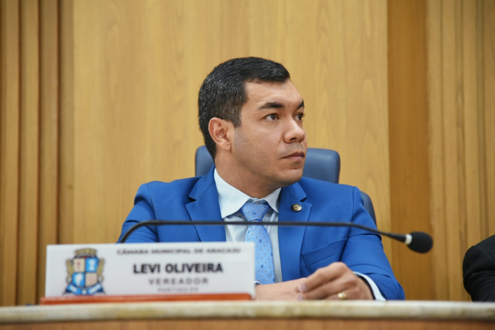 Vereador Levi Oliveira preside Audiência Pública sobre a LDO e questiona incentivos fiscais para empresas 
