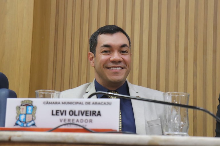 Vereador Levi Oliveira propõe contratação de profissionais de Educação Física para UBSs de Aracaju 
