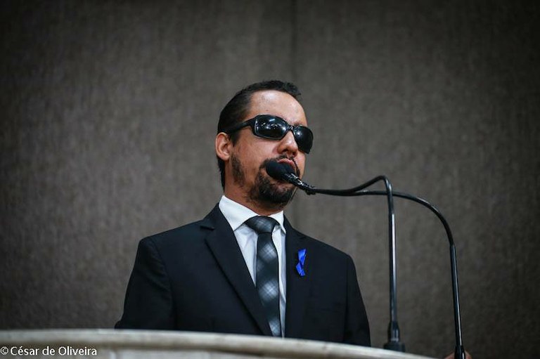 Vereador Lucas Aribé desaprova corte de salário dos médicos por parte da PMA