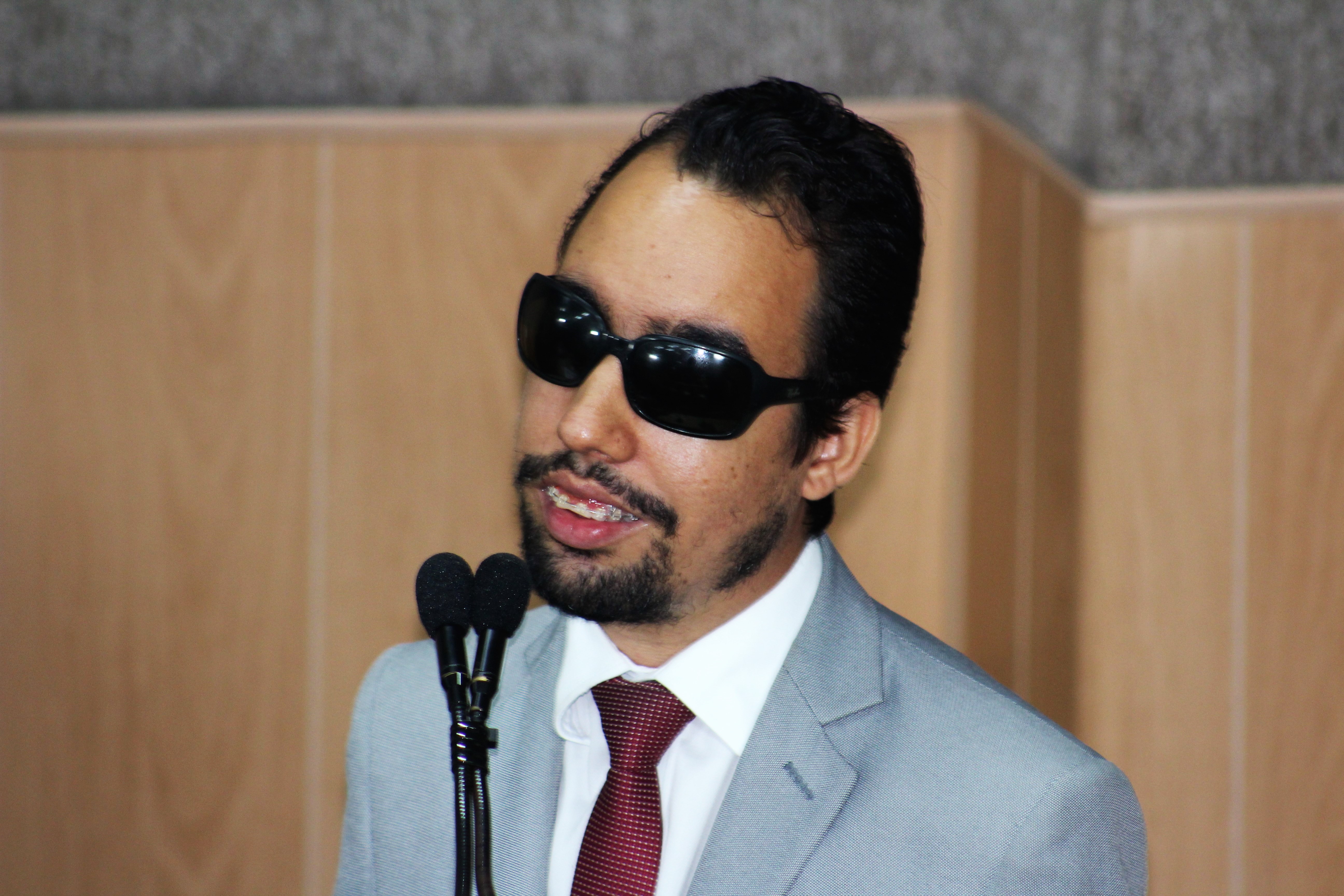 Vereador Lucas Aribé pede transmissões ao vivo das sessões das CPIs