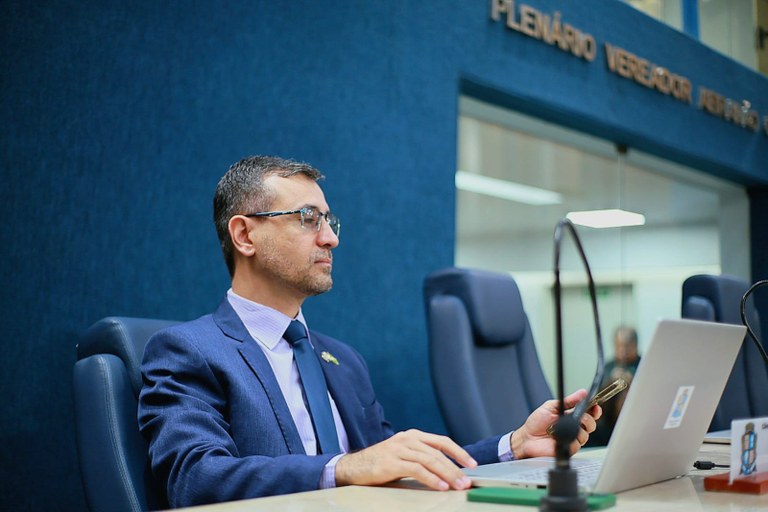 Vereador Lúcio Flávio apela na CMA por políticas públicas que cuidem da saúde mental da população