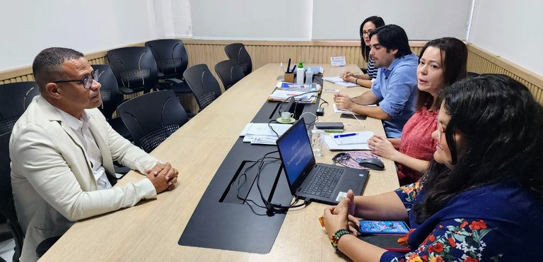 Vereador Sargento Byron dialoga com secretária da Saúde sobre planejamento para 2024