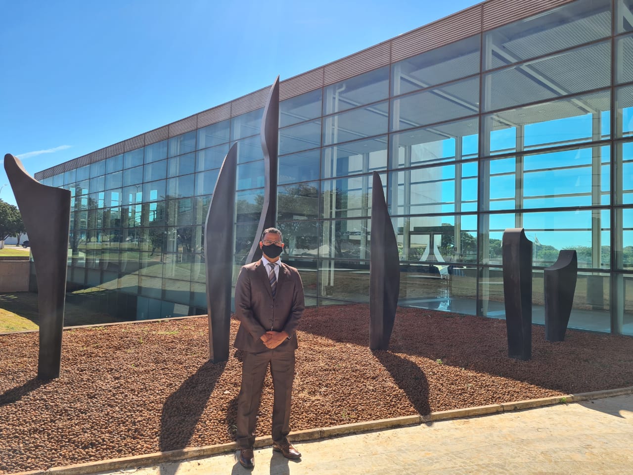 Vereador Sargento Byron discute demandas com Maria do Carmo, Fábio Mitidieri e Gabinete do senador Romário