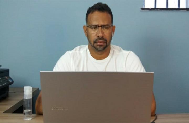 Vereador Sargento Byron chama atenção sobre intervalo entre vacinas contra a Covid e Influenza