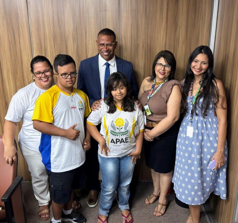 Vereador Sargento Byron participa de Audiência Pública alusiva ao Dia Internacional da Pessoa com Síndrome de Down e reforça leis municipais 