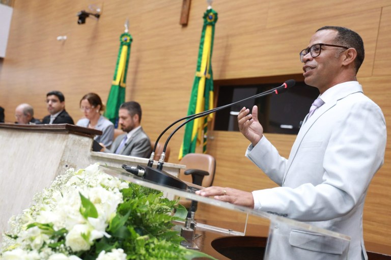 Vereador Sargento Byron participa de Sessão Especial “Limites Municipais Aracaju – São Cristóvão” 