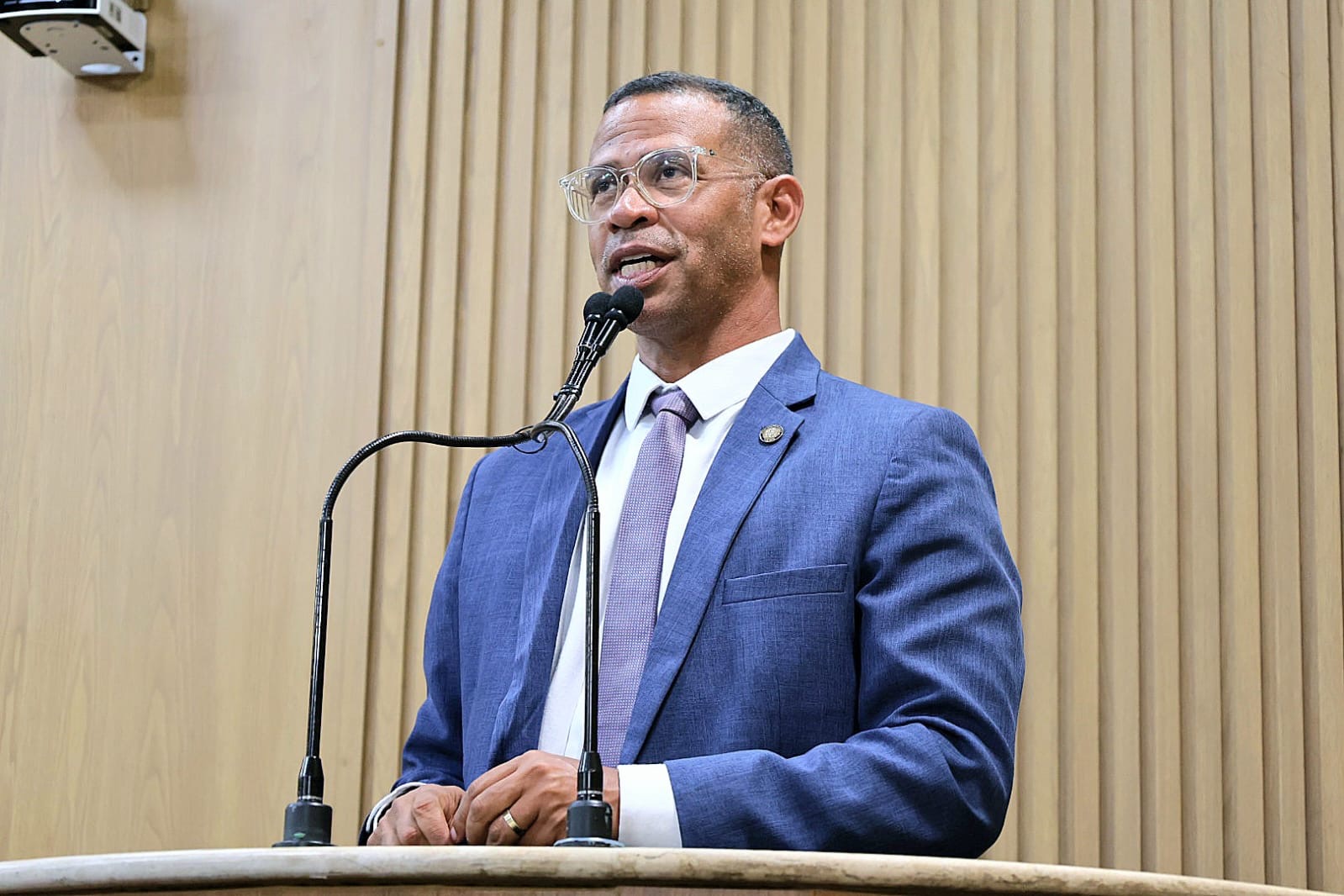 Vereador Sargento Byron retoma pauta sobre a feira livre da Aruana 