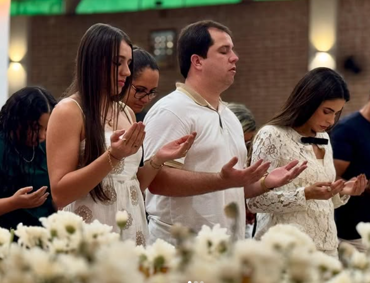 Vereador Sávio participa de Celebração da Paixão ao lado da comunidade do bairro América 