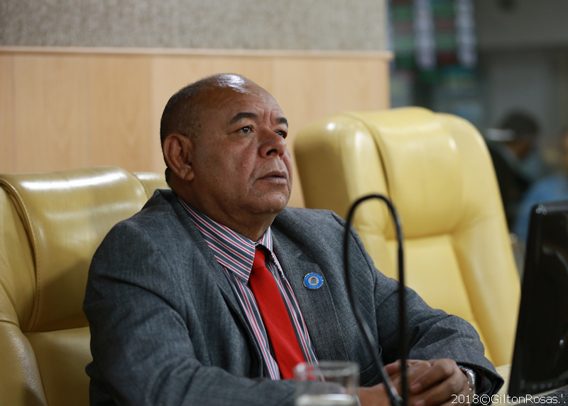 Vereador Seu Marcos lamenta a suspensão da Lei da meia passagem aos domingos