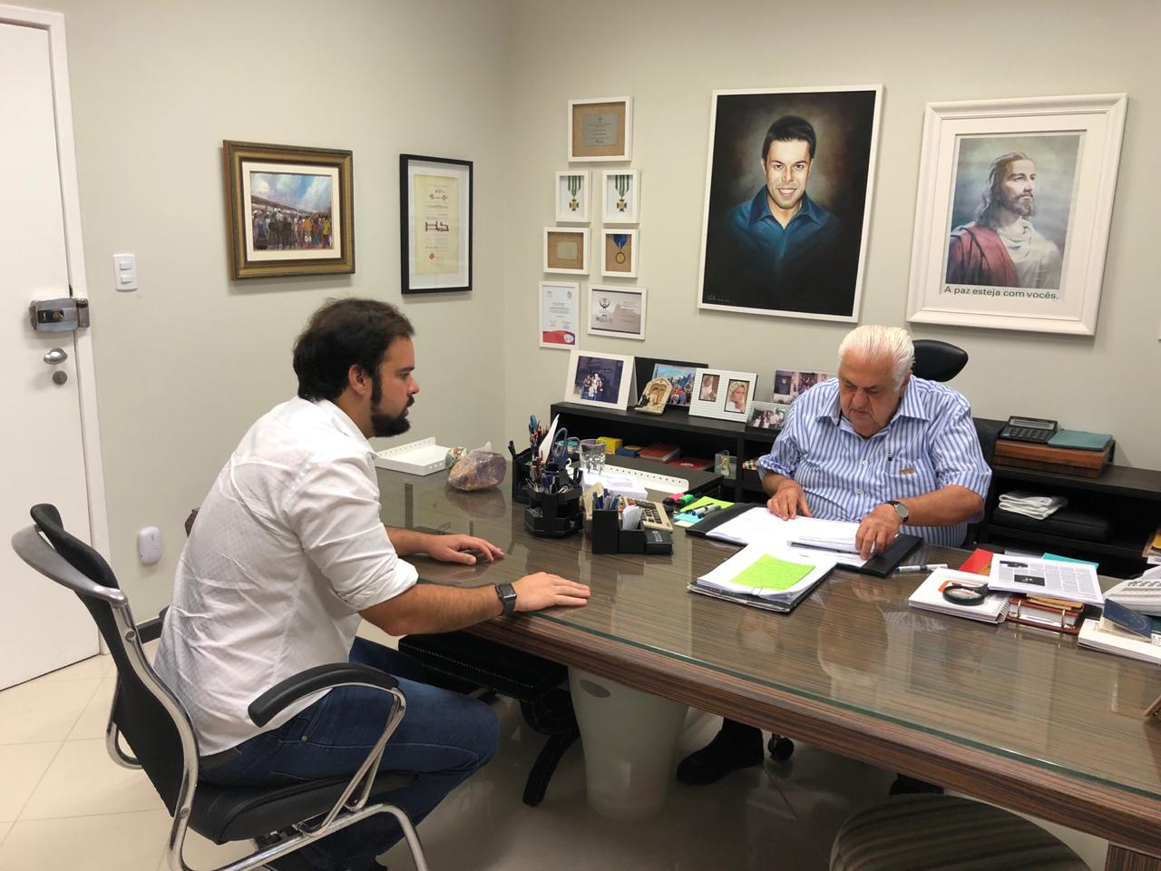  Vereador Thiaguinho confirma doação de brinquedo adaptados por construtora