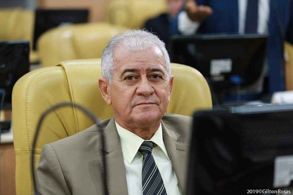 Vereador Zé Valter feliz com o retorno aos trabalhos da CMA com sessões virtuais